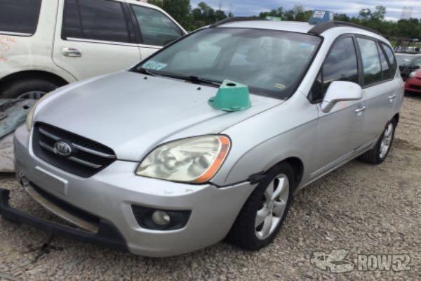 Photo of 2008 Kia Rondo