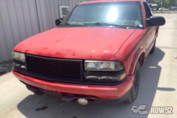 Photo of 2000 Chevrolet S10 Pickup
