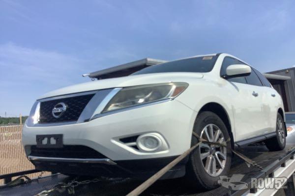 Photo of 2014 Nissan Pathfinder