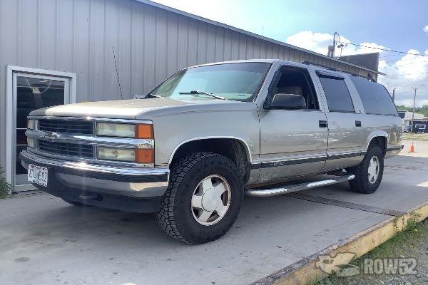 Photo of 1999 Chevrolet Suburban