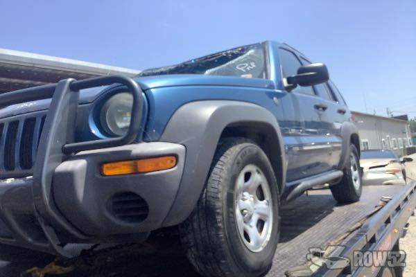 Photo of 2004 Jeep Liberty