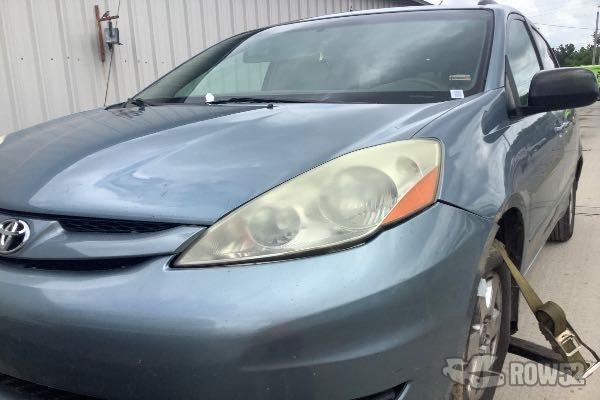 Photo of 2006 Toyota Sienna