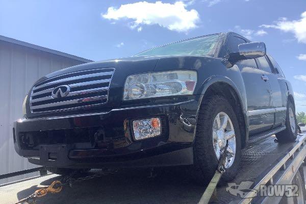 Photo of 2005 Infiniti QX56