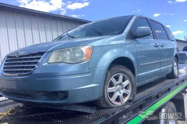 Photo of 2010 Chrysler Town & Country