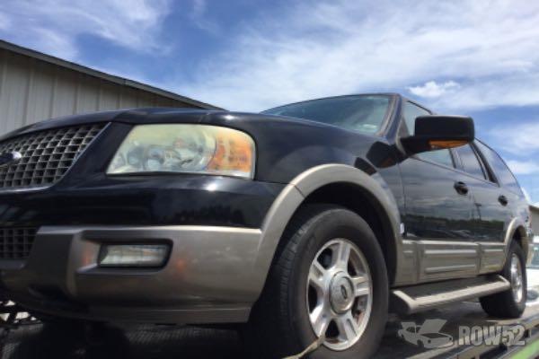 Photo of 2004 Ford Expedition