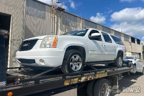 Photo of 2011 GMC Yukon XL