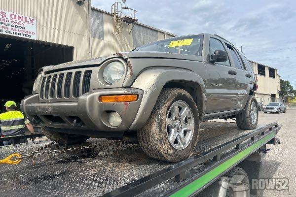 Photo of 2003 Jeep Liberty