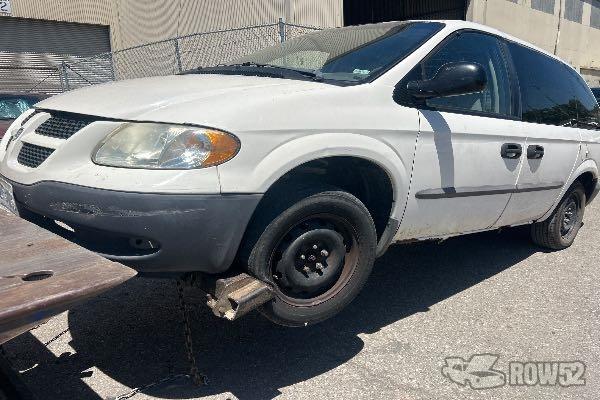 Photo of 2003 Dodge Caravan