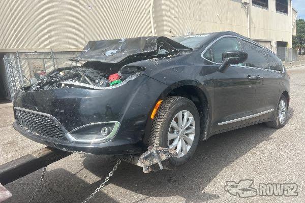 Photo of 2017 Chrysler Pacifica