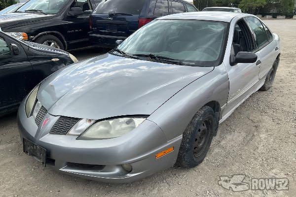 Photo of 2004 Pontiac Sunfire