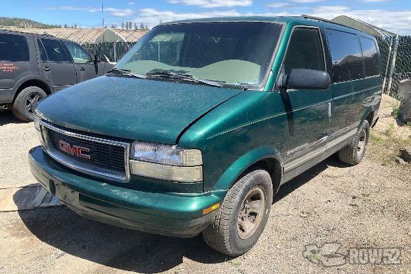 Photo of 1998 GMC Safari