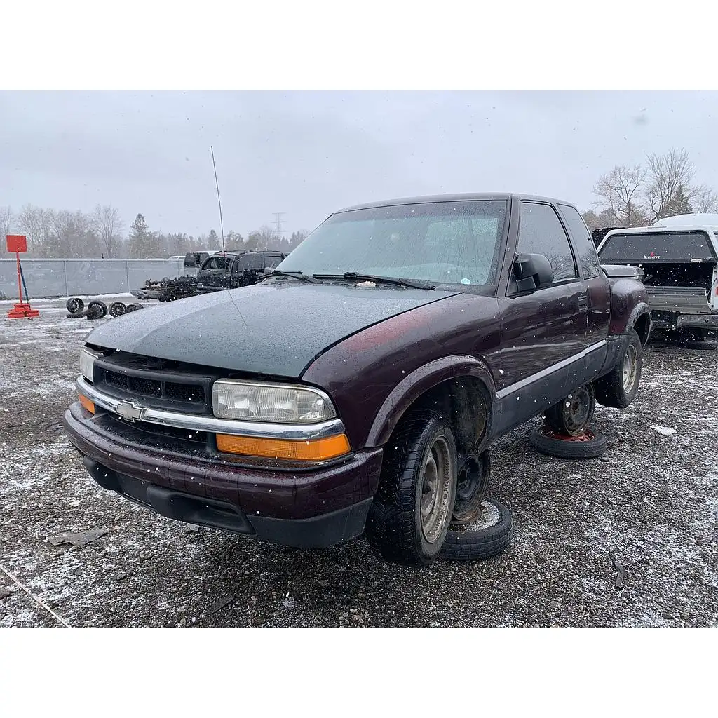 Photo of 2002 Chevrolet S-10