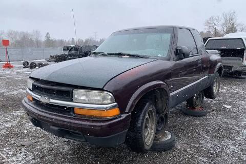 Photo of 2002 Chevrolet S-10