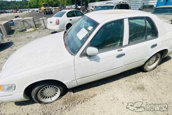 Photo of 2000 Mercury Grand Marquis