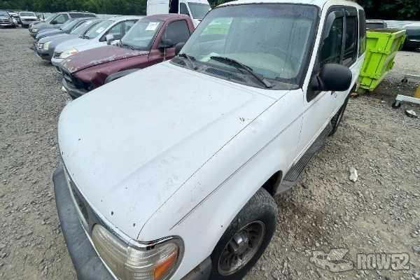 Photo of 1999 Ford Explorer