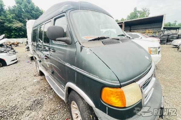 Photo of 1998 Dodge Ram Van