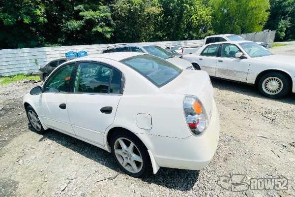 Photo of 2004 Nissan Altima