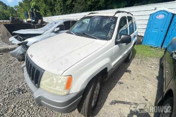 Photo of 2002 Jeep Grand Cherokee