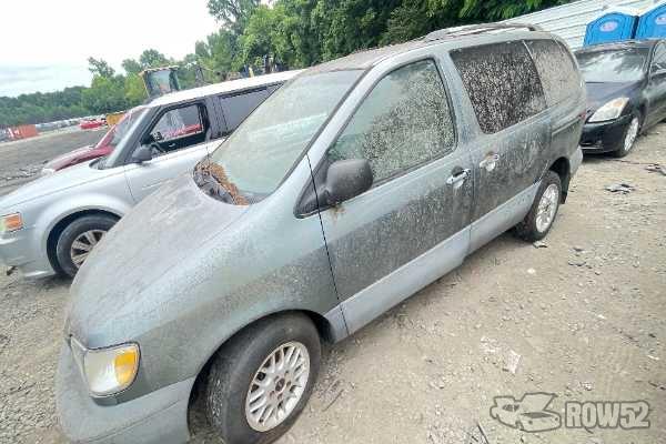 Photo of 2000 Toyota Sienna