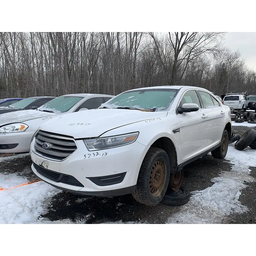 Photo of 2013 Ford Taurus