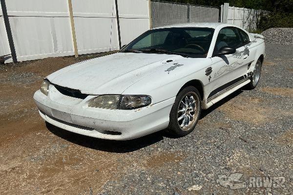 Photo of 1998 Ford Mustang