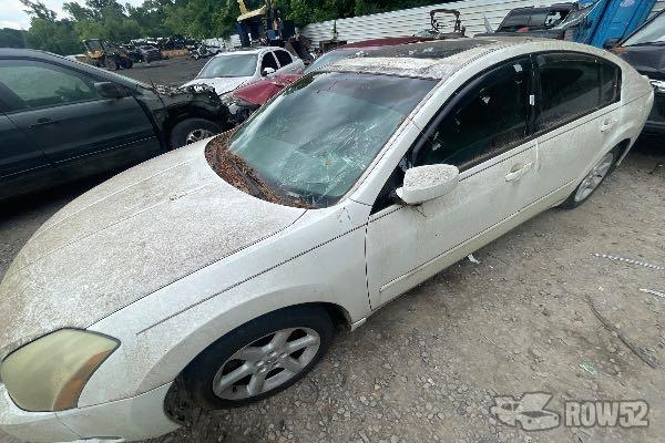 Photo of 2004 Nissan Maxima