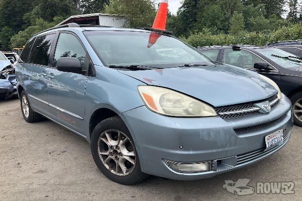 Photo of 2005 Toyota Sienna