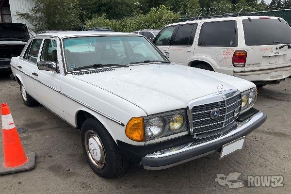 Photo of 1982 Mercedes-Benz 300