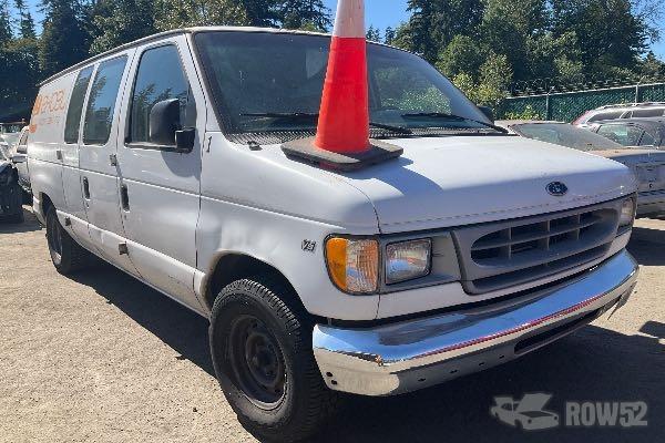 Photo of 2001 Ford Econoline