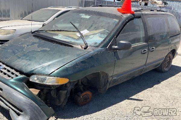 Photo of 1997 Plymouth Voyager