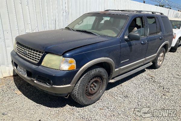 Photo of 2004 Ford Explorer