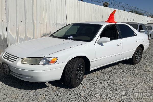 Photo of 1998 Toyota Camry