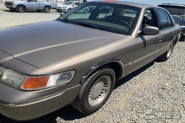 Photo of 2002 Mercury Grand Marquis