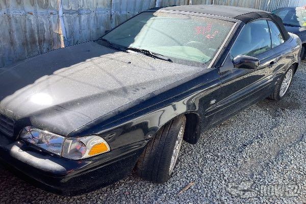 Photo of 2004 Volvo C70