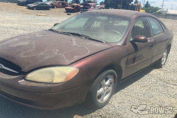 Photo of 2001 Ford Taurus