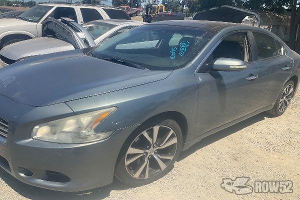 Photo of 2010 Nissan Maxima