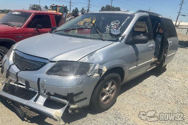 Photo of 2002 Mazda MPV