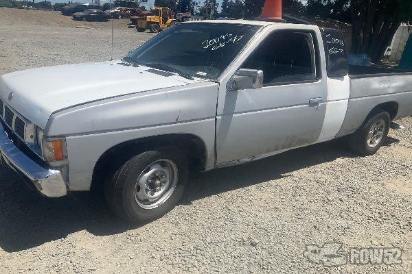Photo of 1995 Nissan Pickup