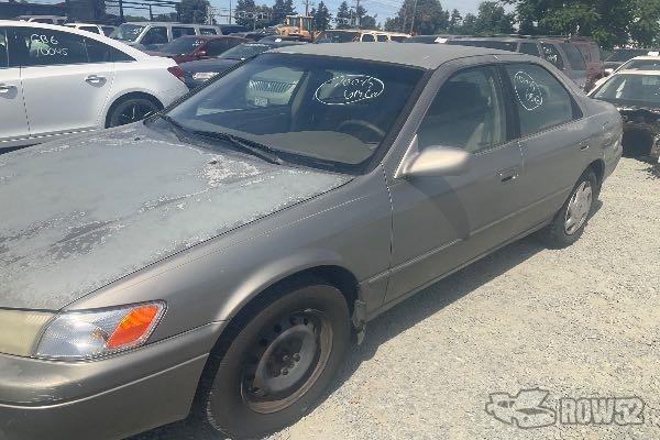 Photo of 1998 Toyota Camry