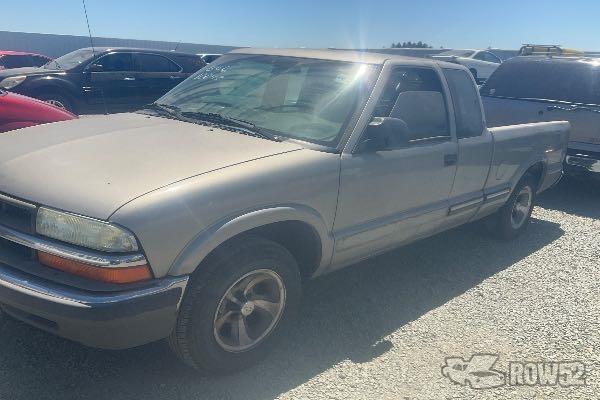 Photo of 2003 Chevrolet S10 Pickup