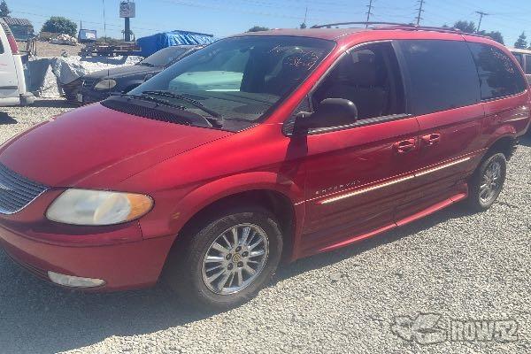 Photo of 2001 Chrysler Town & Country