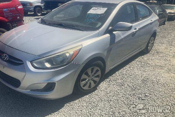Photo of 2015 Hyundai Accent