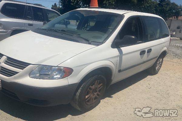 Photo of 2005 Dodge Caravan