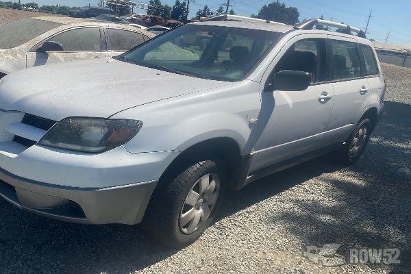Photo of 2003 Mitsubishi Outlander