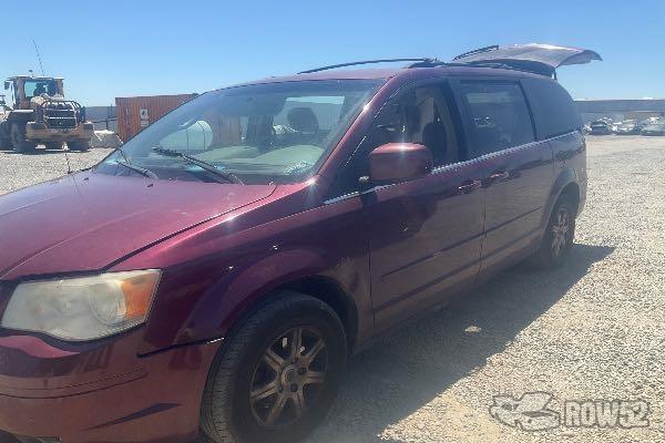Photo of 2008 Chrysler Town & Country