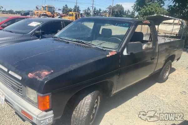 Photo of 1986 Nissan Pickup