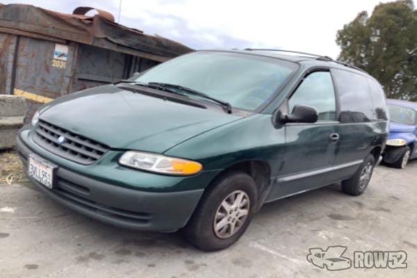 Photo of 1997 Plymouth Voyager