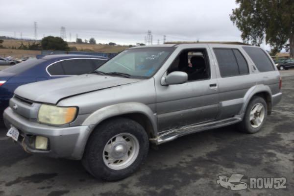 Photo of 2001 Infiniti QX4