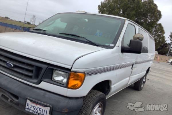 Photo of 2005 Ford Econoline