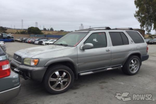 Photo of 2001 Nissan Pathfinder